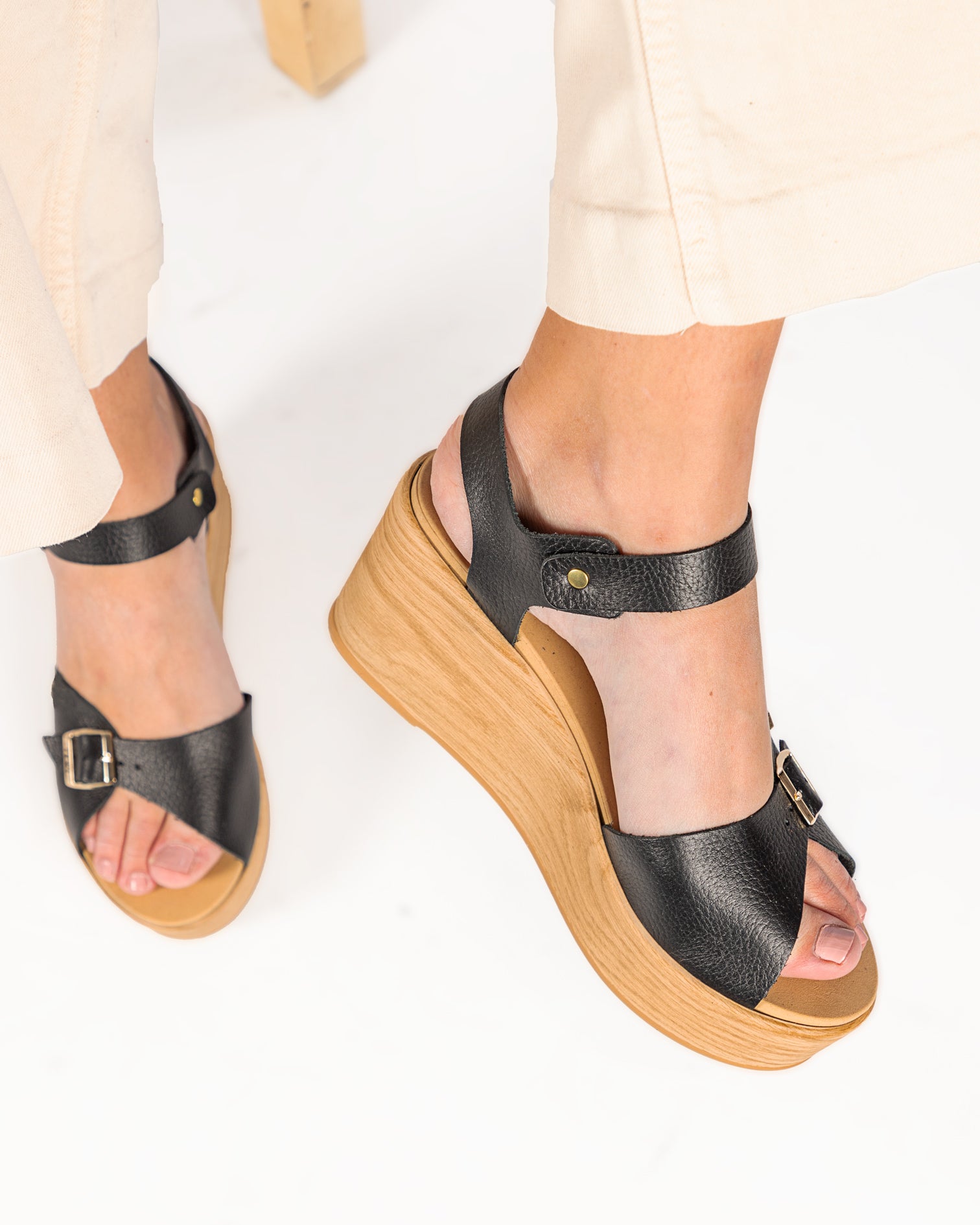 Wedge Cut Luna Black Leather