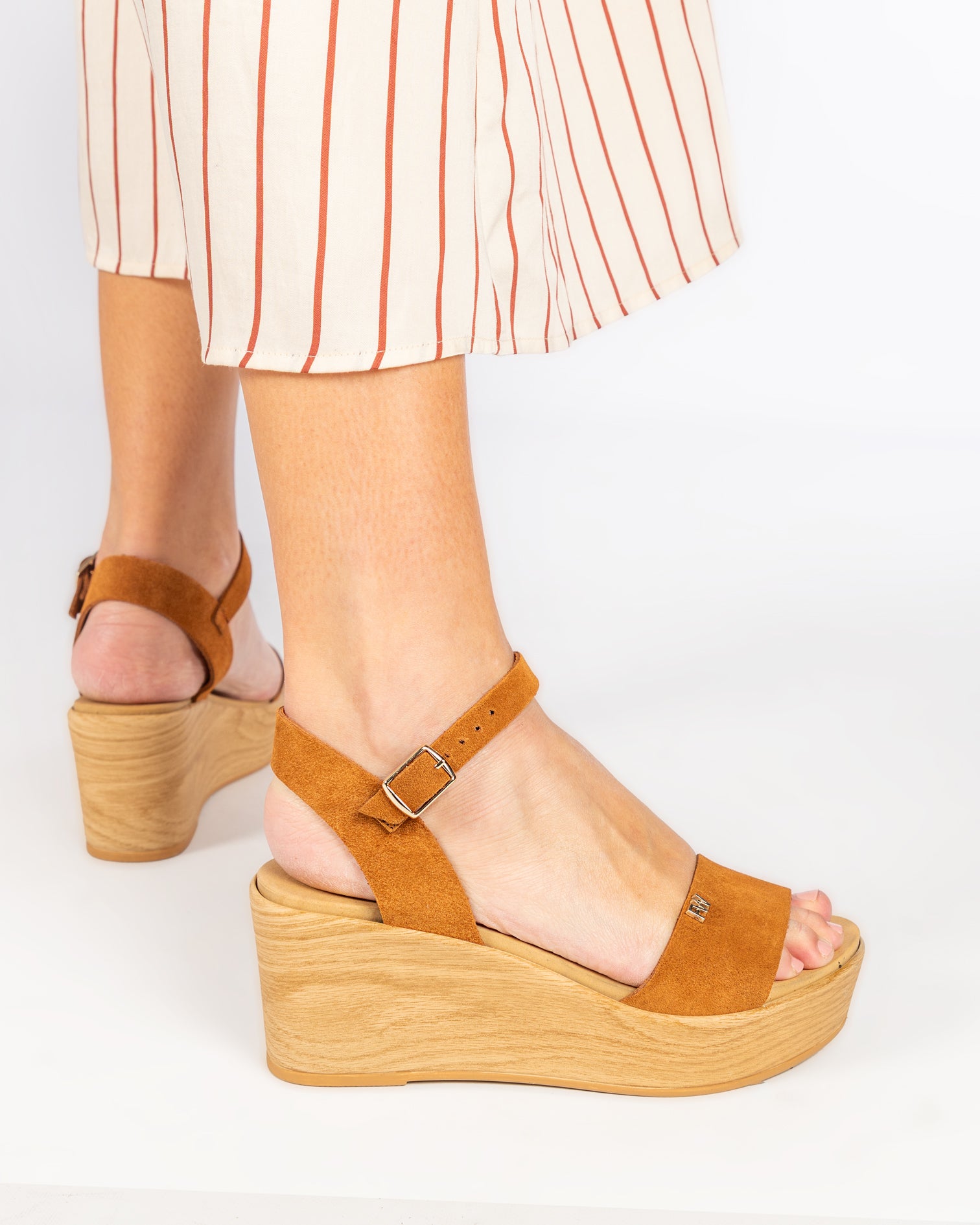 Litore Wedge Cut Suede Leather